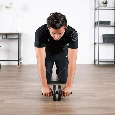 Bauchmuskeltrainer mit Doppelrädern