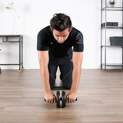 Bauchmuskeltrainer mit Doppelrädern